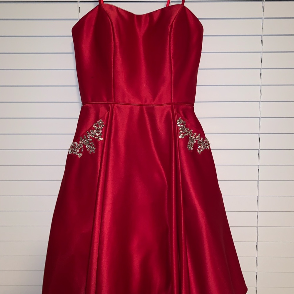 PARTY DRESS 🟢PRICE DROP🟢